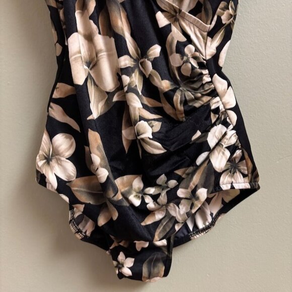 Miraclesuit Womens Size 12 One Piece Swimsuit Dark Floral Ruched Slimming - Picture 3 of 16